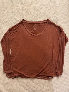 American Eagle Outfitters Women's V-Neck Long Sleeve Top in Rust